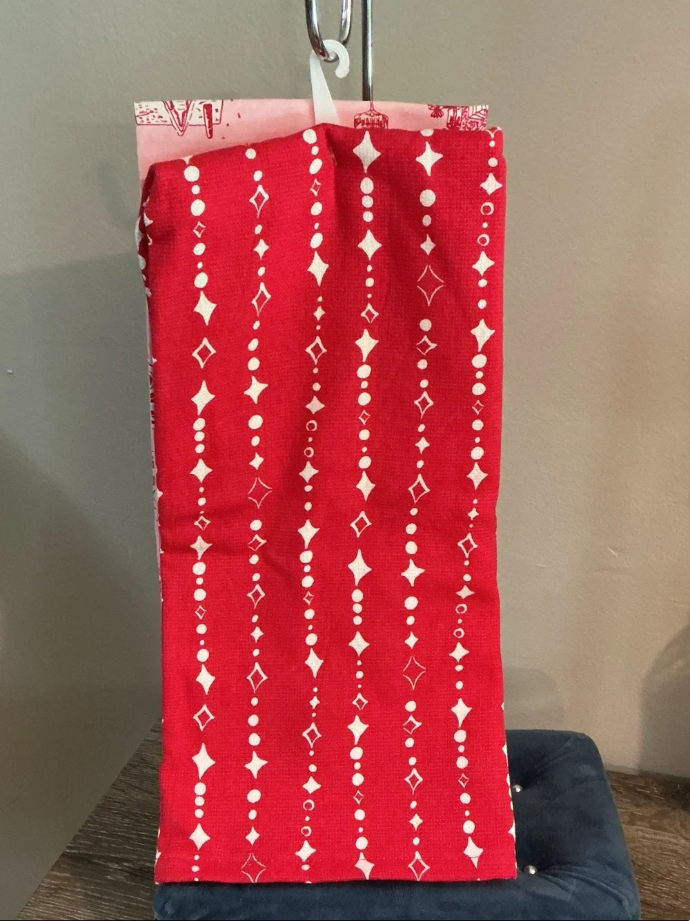 crown & ivy x Sewing Down South NWT Pink Red Holiday Print Kitchen Towel Set